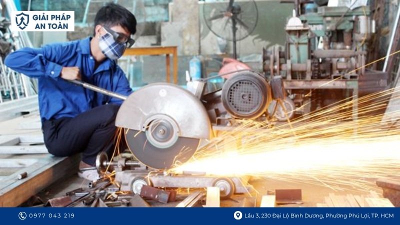 Các yếu tố rủi ro trong ngành cơ khí