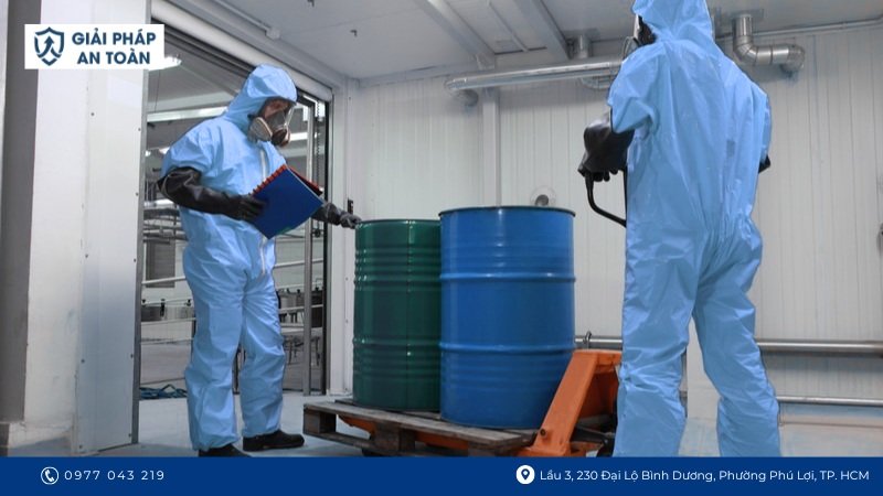 Huấn luyện an toàn hóa chất cho công nhân