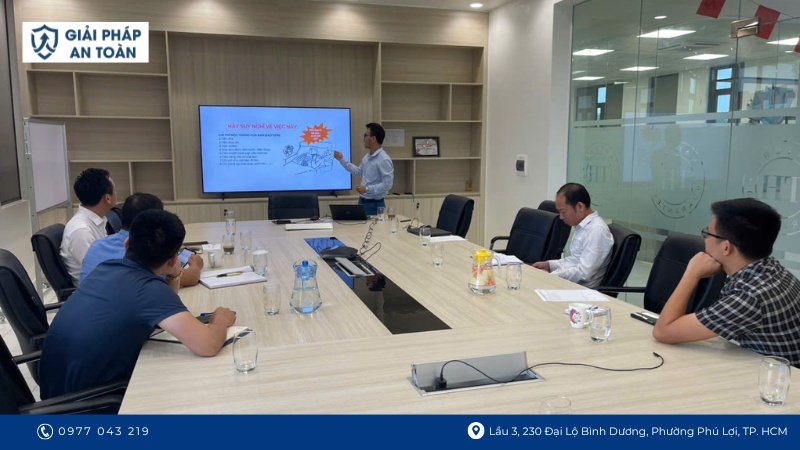 Huấn luyện an toàn lao động cho đội ngũ cấp cao công ty