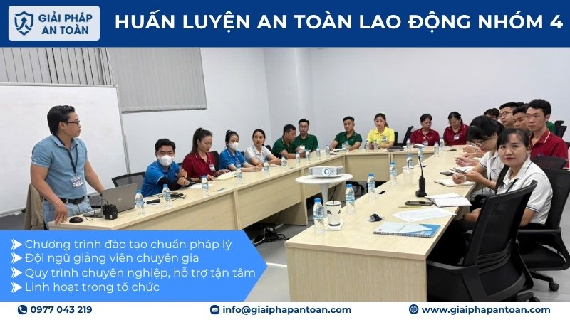 Huấn luyện an toàn lao động cho nhóm 4