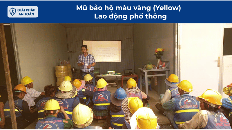 Mũ bảo hộ màu vàng